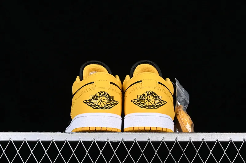 All categories Air Jordan Jordan series basketball shoes Air Jordan 1 Low Z version Air Jordan 1 Low OG "Yellow Ocher" AJ1 Joe 1 black and yellow low-top cultural casual sneakers 553558-072